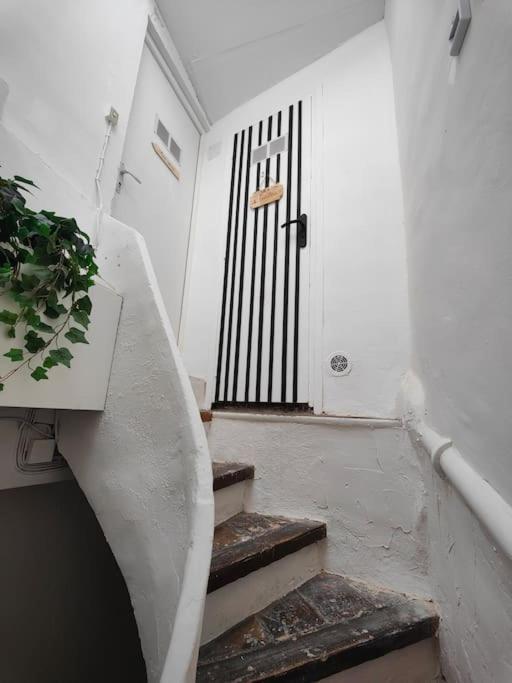 Charmant T2 Atypique, Renove Beziers Exterior photo